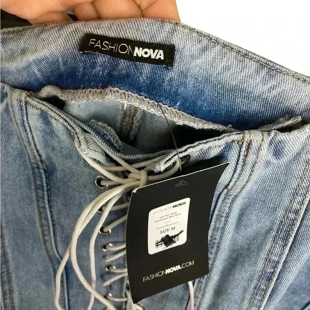 Fashion Nova NWT jean skirt size‎ medium